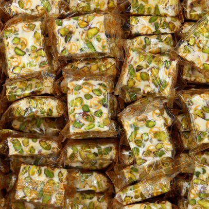 نوجا بالفستق الحلبي – 500غ