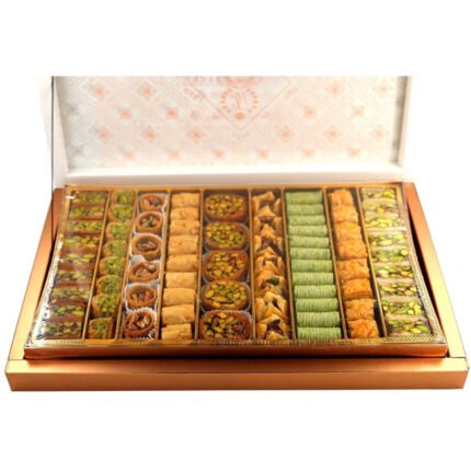 بقلاوة مشكلة بالفستق والكاجو من فستق حلب – 1000غ