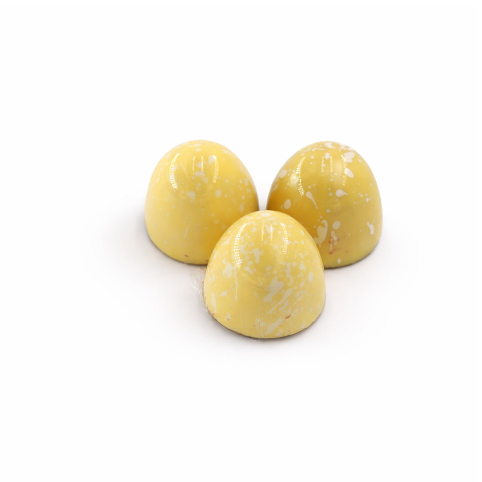 شوكولا-لي-شكل-نص-بيضة-اصفر-500غ شوكولا محشية نصف بيضة (أصفر) – LEE - الصورة 1