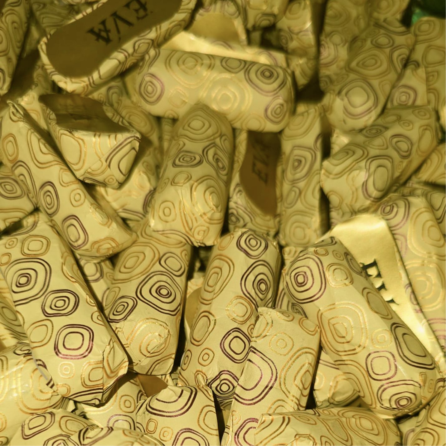 biscuit-fingers-cream-gold شوكولا EVA أصابع بسكوت بالكريمة (ذهبي) – 500غ - الصورة 1