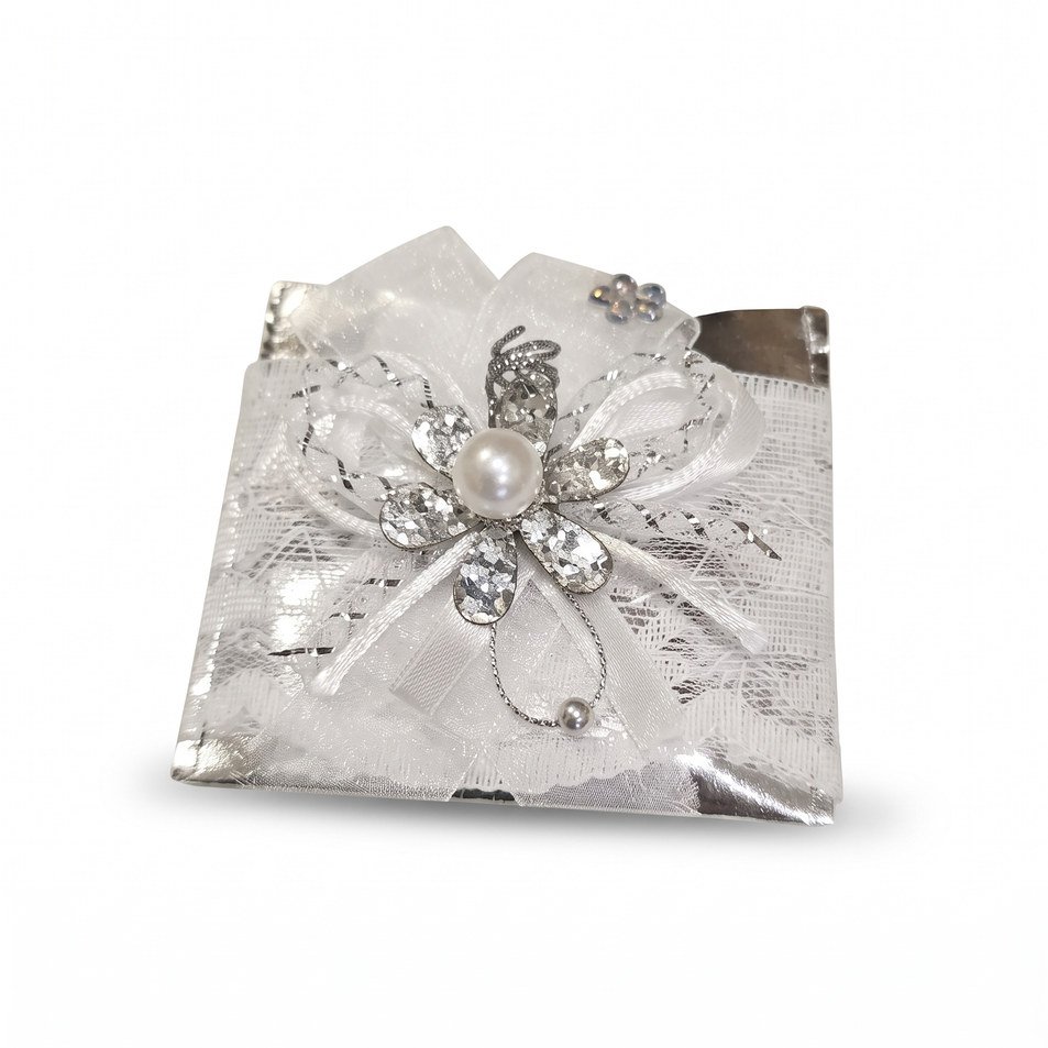 zafaf-12-silver-wrap-pearl-brooch صرّة توزيعات زفاف فضية ببروش لؤلؤي من متجر سنابل